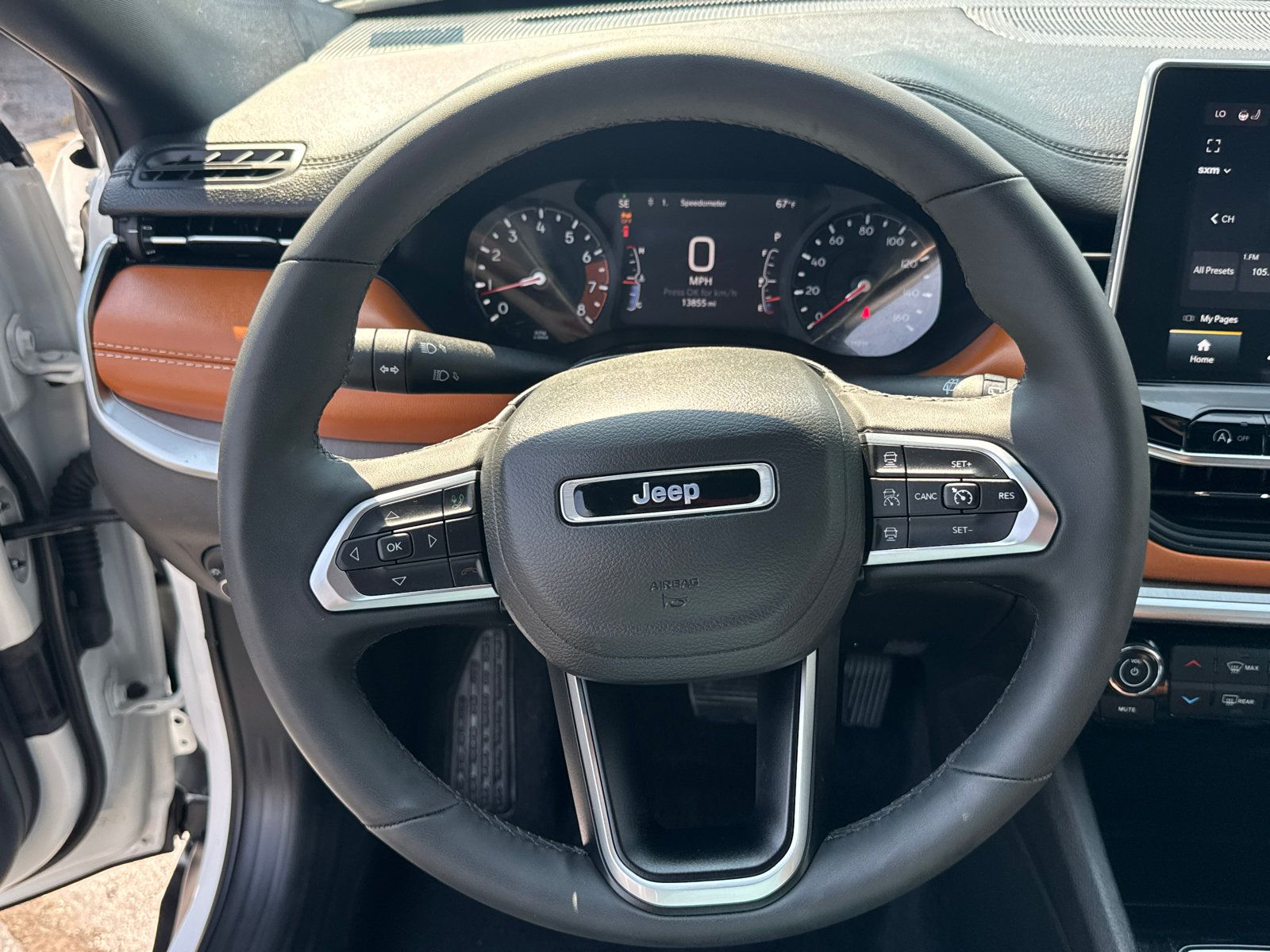 Used 2025 Jeep Compass Limited AWD/4WD image 14