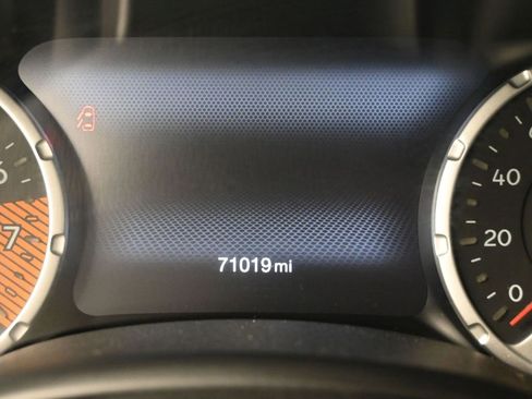 Used 2020 Jeep Renegade Trailhawk w/ UConnect 8.4 Nav Group image 13