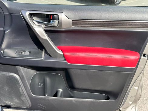 Used 2022 Lexus GX 460 Premium image 16