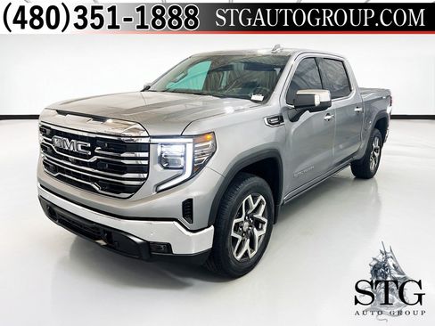 Used 2024 GMC Sierra 1500 SLT w/ SLT Premium Plus Package AWD/4WD image 1
