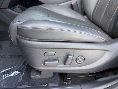 Used 2023 Hyundai Santa Fe Limited image 29