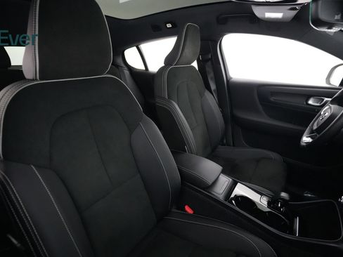 Used 2023 Volvo C40 P8 Recharge Plus AWD/4WD image 23