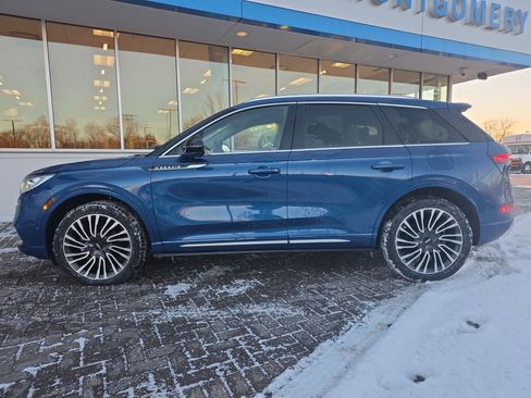 Used 2021 Lincoln Corsair Reserve w/ Equipment Group 201A image 2