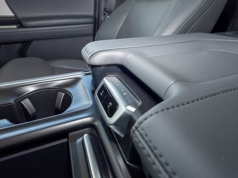 New 2026 Ford Expedition Max Active RWD image 15