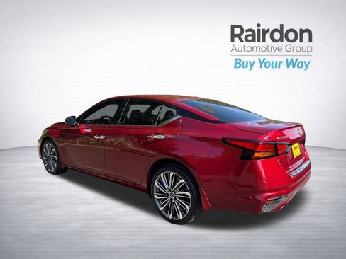 Used 2023 Nissan Altima 2.5 SL AWD/4WD image 5