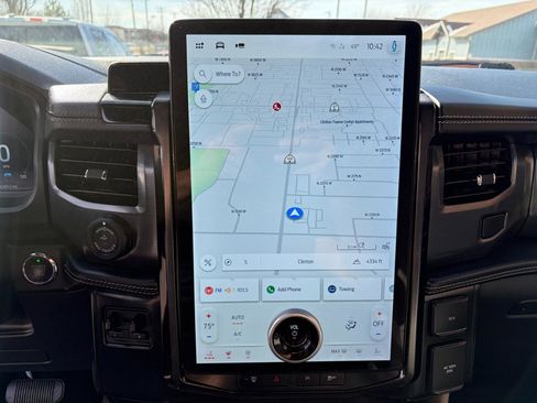 Used 2023 Ford F150 Lightning Platinum image 20