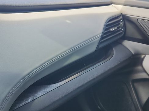 Used 2024 Subaru Outback Premium image 28