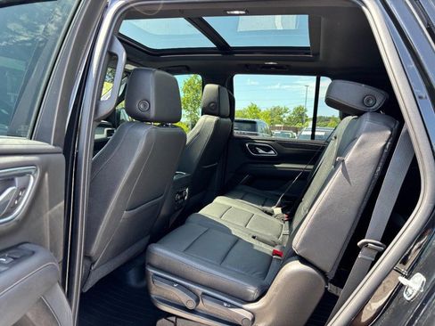 Used 2021 Chevrolet Tahoe Z71 w/ Luxury Package AWD/4WD image 12
