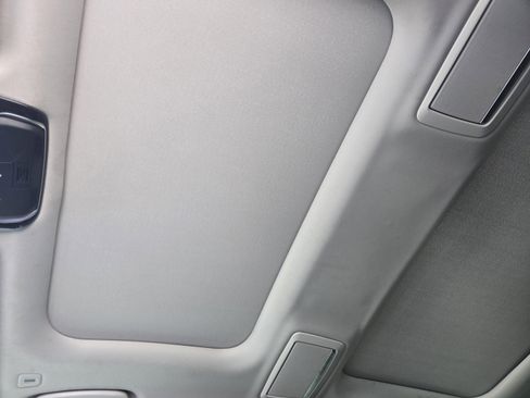 Used 2020 BMW 740i w/ Premium Package RWD image 22