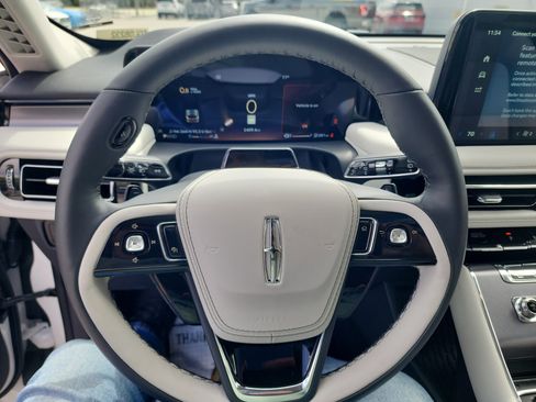 New 2026 Lincoln Aviator 2WD image 40