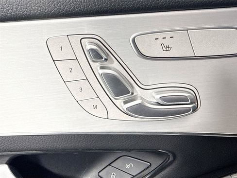 Used 2022 Mercedes-Benz GLC 300 image 29
