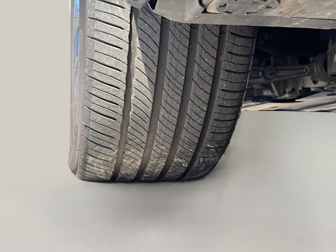 Used 2023 BMW iX xDrive50 w/ Sport Package image 46