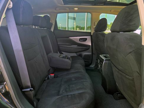 Used 2019 Nissan Murano SV w/ Premium Package image 18