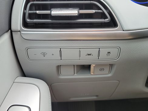 Used 2021 Hyundai Palisade SE FWD image 24