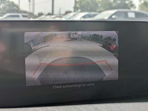 Used 2019 MAZDA MAZDA3 Sedan FWD image 18