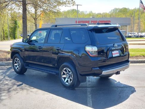 Certified 2024 Toyota 4Runner TRD Off-Road Premium AWD/4WD image 9