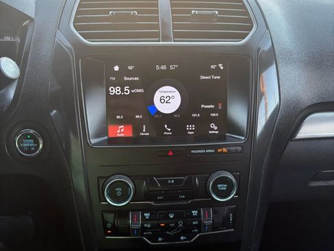 Used 2019 Ford Explorer XLT w/ Equipment Group 201A image 10