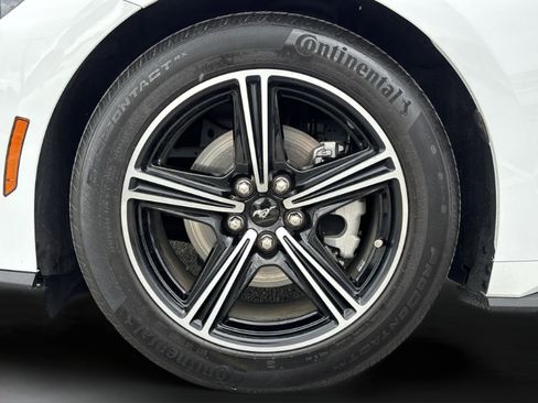 Used 2024 Ford Mustang Coupe RWD image 31