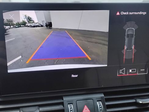 Certified 2024 Audi Q5 e Premium w/ Convenience Package image 27