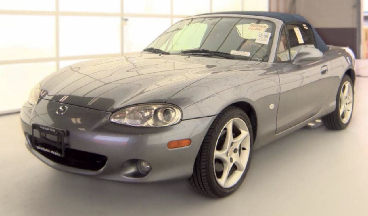 Used 2003 MAZDA MX-5 Miata RWD image 27