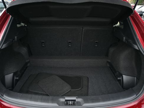 Used 2021 Nissan Rogue Sport S image 13