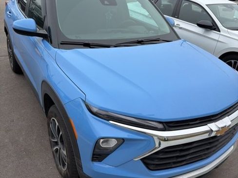 Certified 2024 Chevrolet TrailBlazer LT w/ LT Cold Weather Package image 3