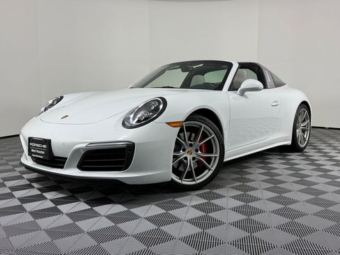 Certified 2019 Porsche 911 Targa 4S image 1