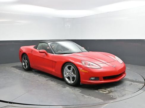 Used 2007 Chevrolet Corvette Convertible w/ Preferred Equipment Group RWD image 4