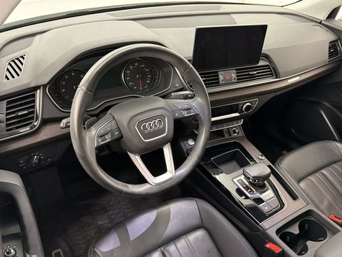 Used 2023 Audi Q5 2.0T Premium w/ Convenience Package AWD/4WD image 4