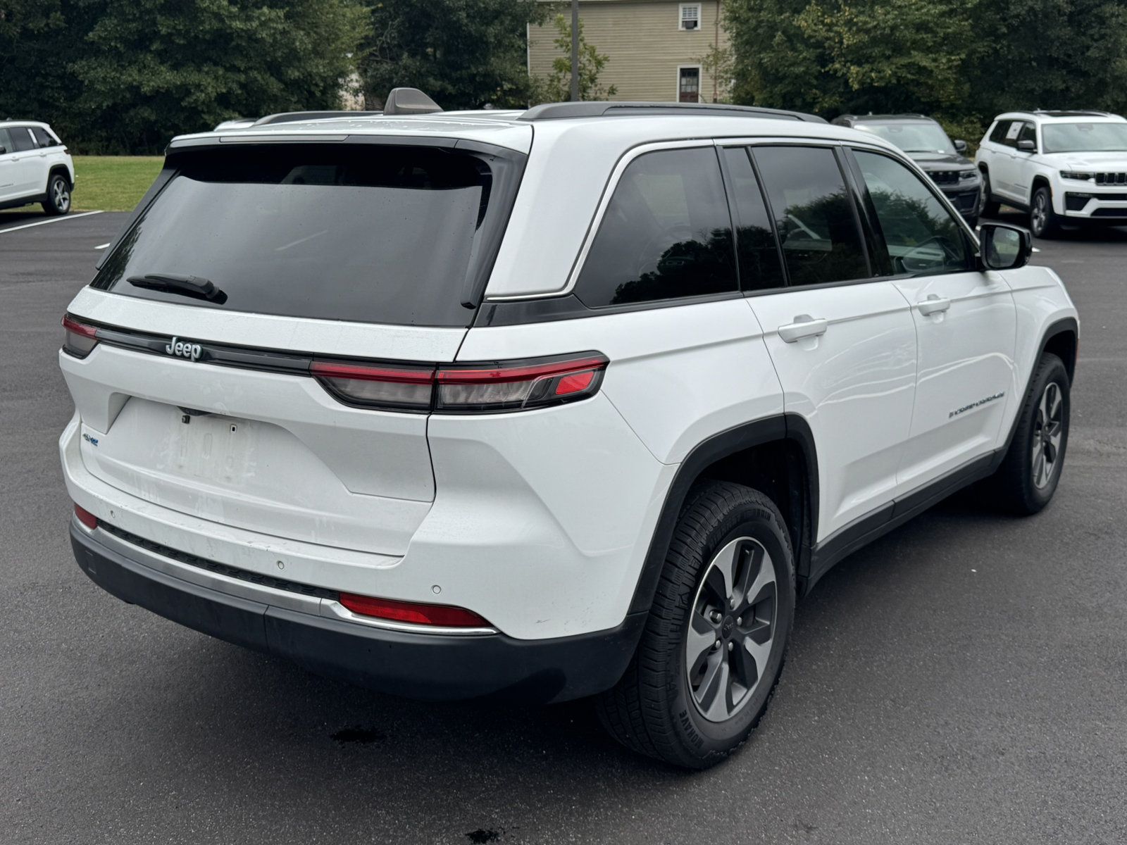 Used 2024 Jeep Grand Cherokee Limited 4xe AWD/4WD image 5