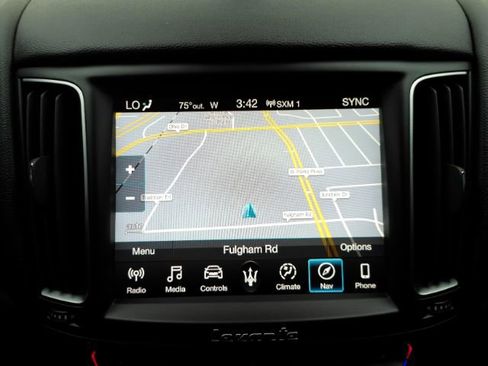 Used 2019 Maserati Levante AWD/4WD image 9