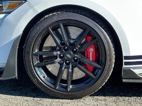 Used 2021 Ford Mustang Shelby GT500 w/ Technology Package image 30