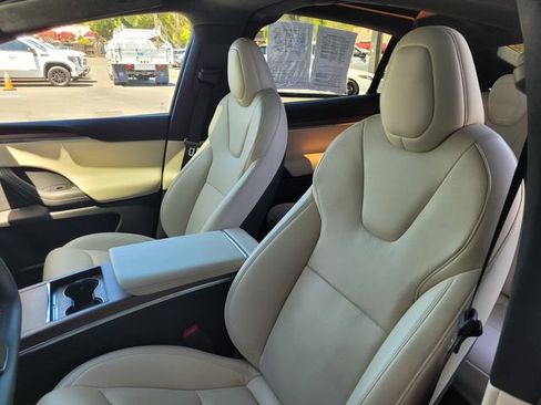 Used 2022 Tesla Model X AWD/4WD image 24