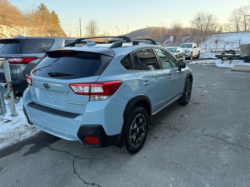 Used 2018 Subaru Crosstrek 2.0i Premium image 3