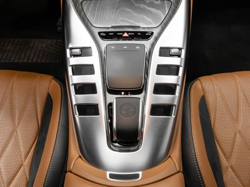 Used 2019 Mercedes-Benz AMG GT 63 S w/ Driver Assistance Package image 29