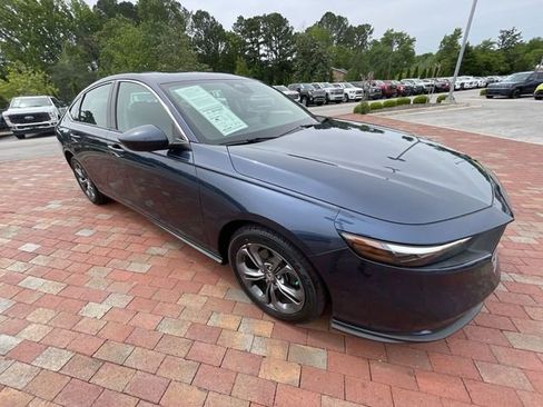 Certified 2023 Honda Accord EX image 38