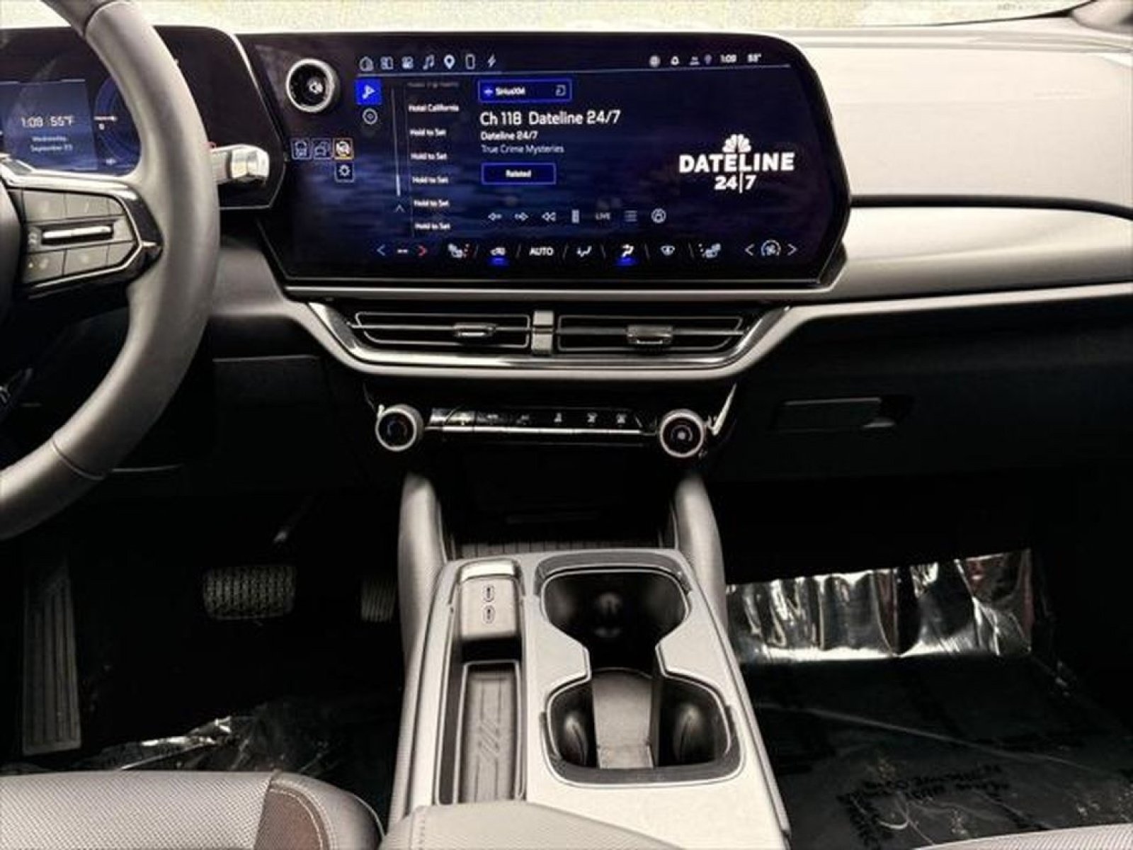 Used 2024 Chevrolet Equinox EV RS AWD/4WD image 28