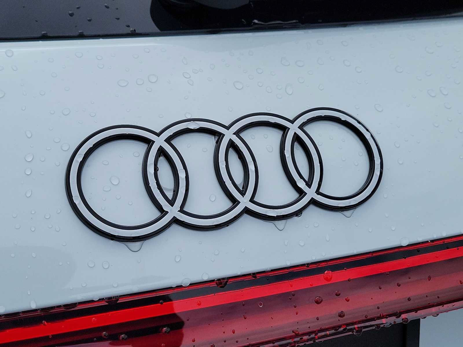 New 2026 Audi SQ5 Premium Plus AWD/4WD image 10