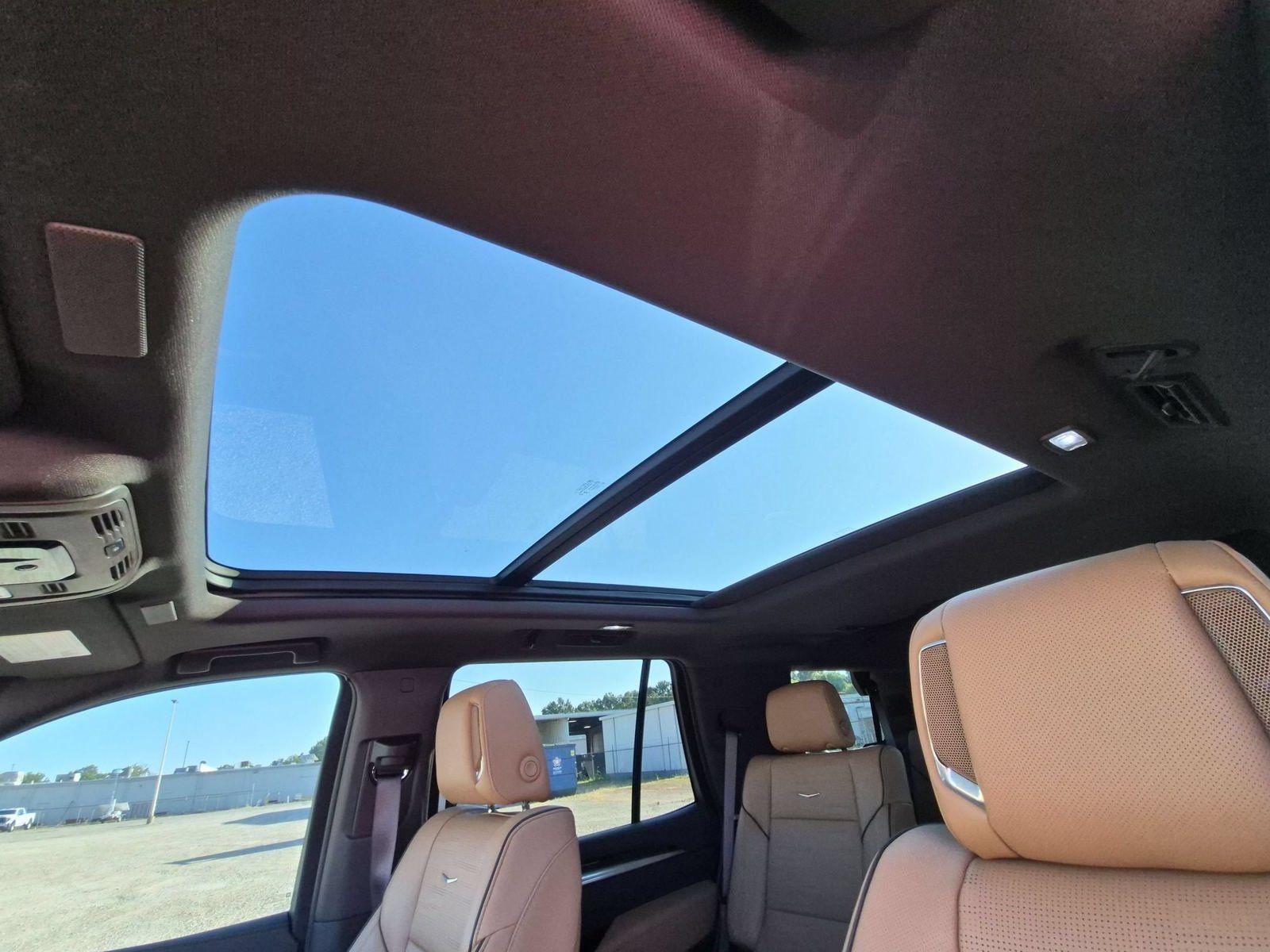 Used 2026 Cadillac Escalade Luxury w/ Touring Package AWD/4WD image 27