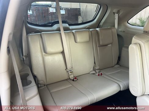 Used 2017 Toyota Highlander Limited image 32