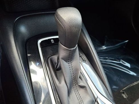 Used 2020 Toyota Corolla LE image 16