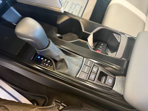 Used 2026 Toyota Camry SE FWD image 17