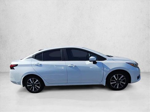 Used 2025 Nissan Versa SV w/ Trunk Package image 4