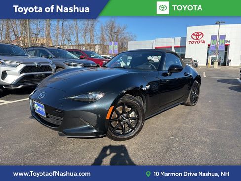 Used 2022 MAZDA MX-5 Miata Sport image 1