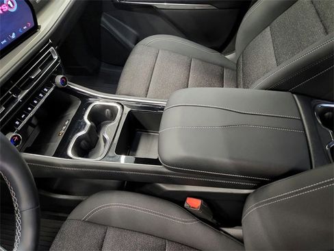 Used 2025 Chevrolet Traverse LT w/ LPO, Floor Liner Package image 21