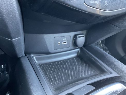 Used 2020 Nissan Rogue S image 24