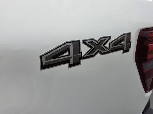 Used 2025 Ford F150 Lariat w/ Equipment Group 501A Mid AWD/4WD image 8