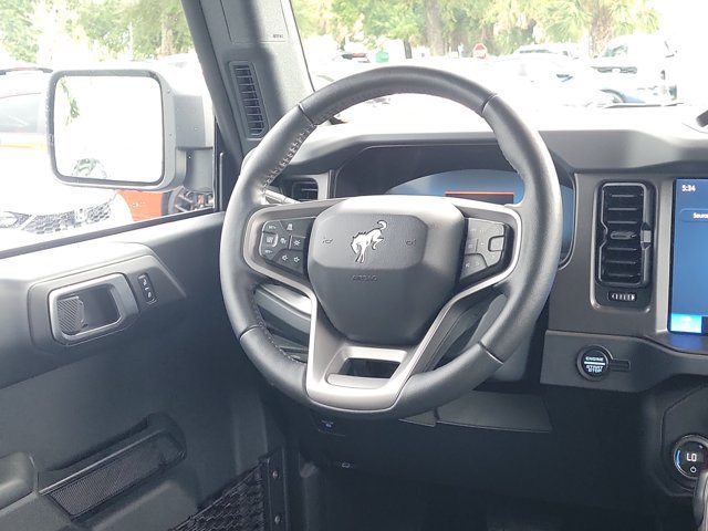 Used 2025 Ford Bronco Badlands AWD/4WD image 3