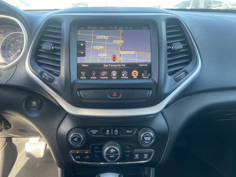 Used 2015 Jeep Cherokee Limited w/ Luxury Group image 13