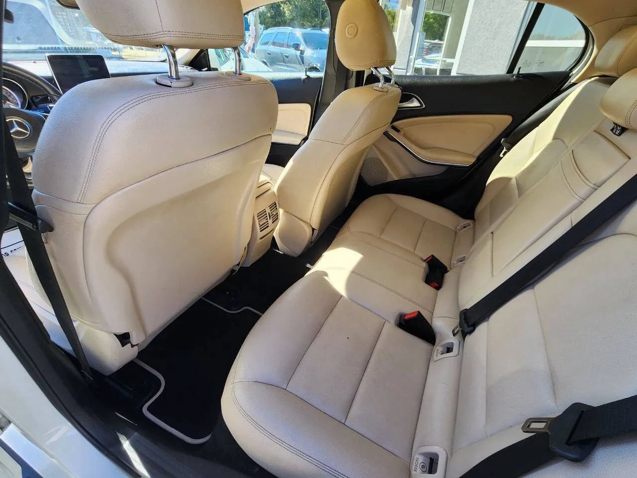 Used 2016 Mercedes-Benz GLA 250 4MATIC image 10